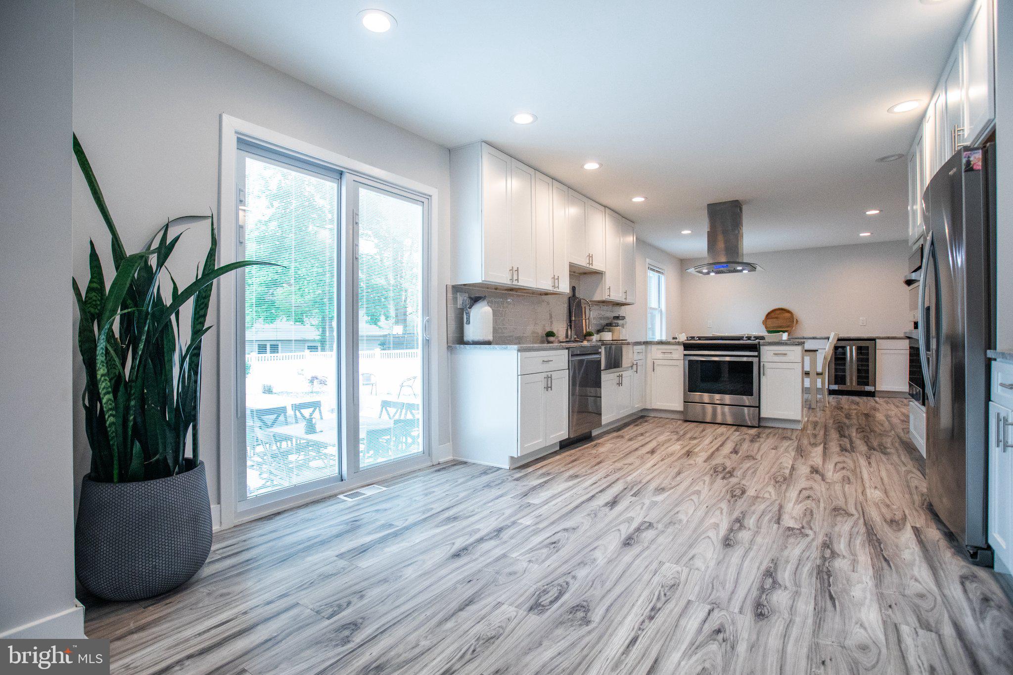 80 Cranford Road Blackwood, NJ 08012 - Photo 16 of 53 Bright and airy modern kitchen space.