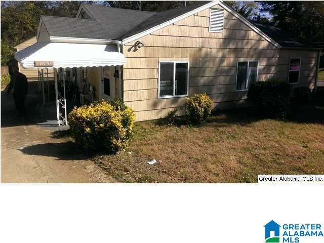1653 17th Place Southwest Birmingham, AL 35211 - Photo 1 of 4