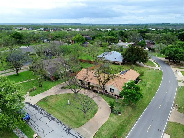 $367,000 | 6122 Belvidere Circle, Granbury, TX 76049