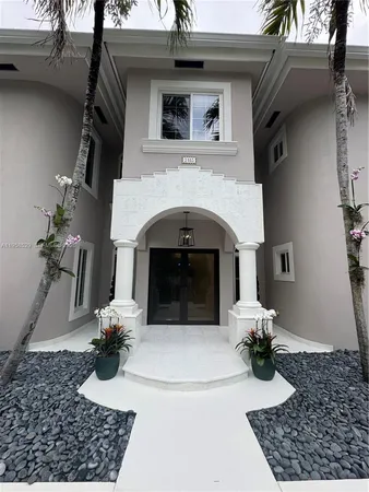 a view of a garage
