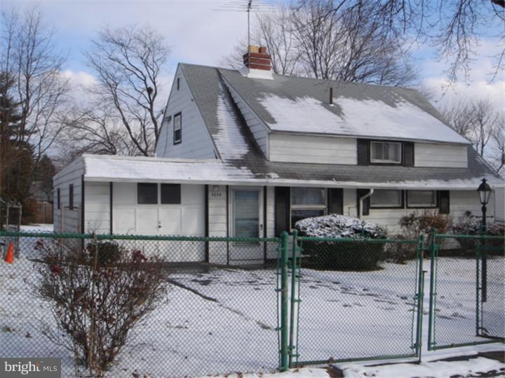 9239 Andover Road Philadelphia, PA 19114 - Photo 6 of 25 Gallery Image 6