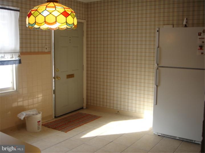 9239 Andover Road Philadelphia, PA 19114 - Photo 8 of 25 Gallery Image 8