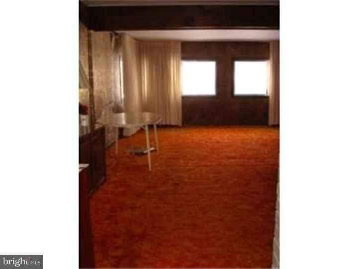 9239 Andover Road Philadelphia, PA 19114 - Photo 10 of 25 Gallery Image 10
