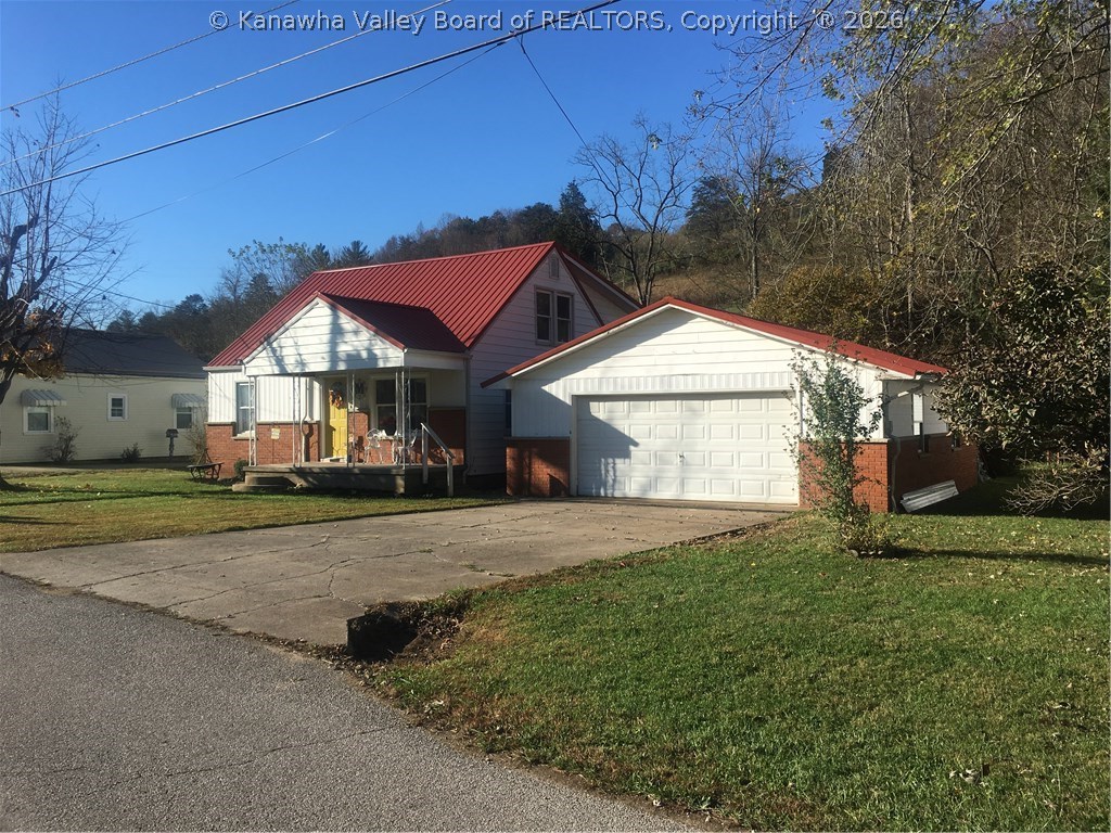 416 Blake Road Nitro, WV 25143 - Photo 1 of 27 Gallery Image 1