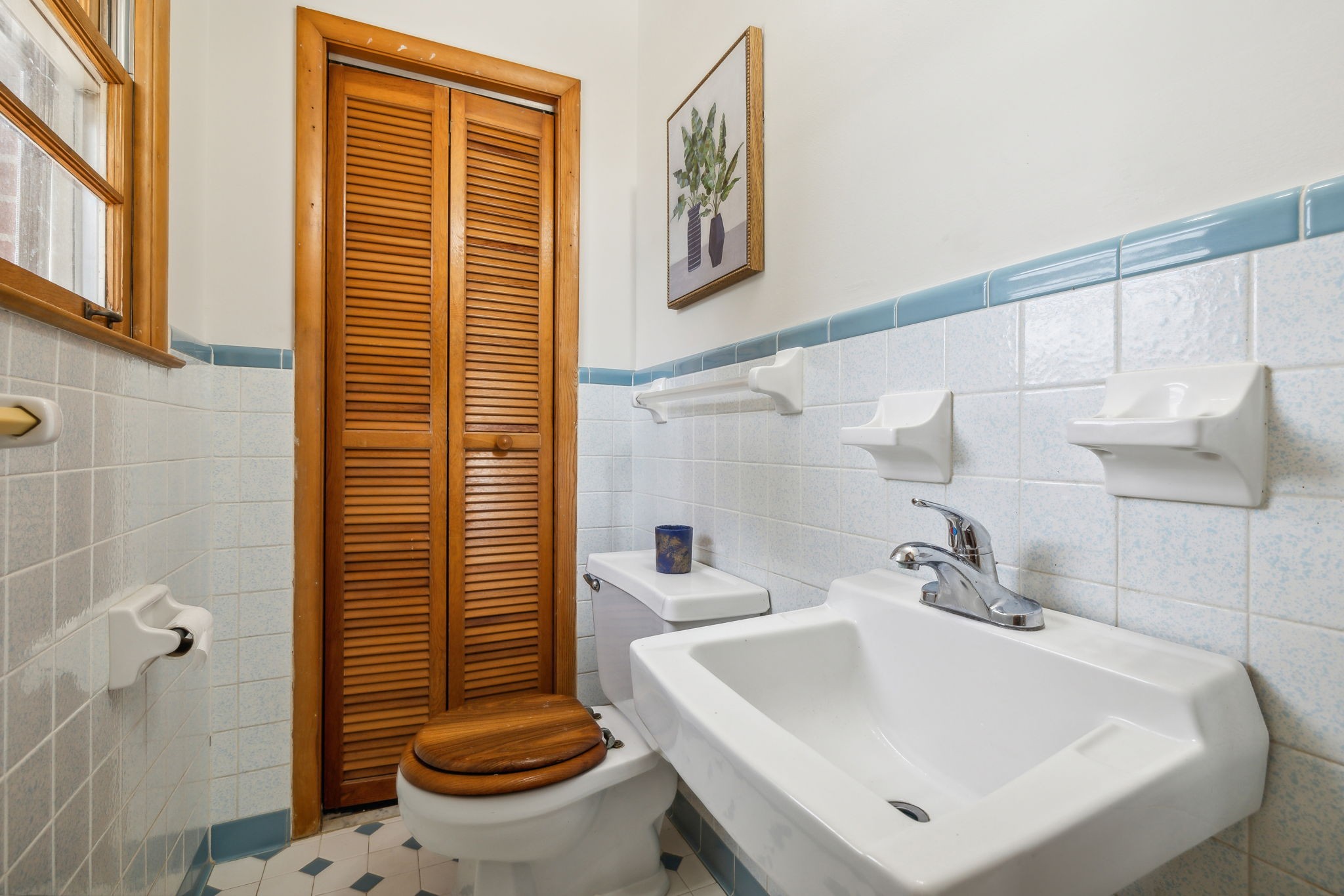 2747 Burgess Gower Road Springfield, TN 37172 - Photo 33 of 65 a bathroom with a sink a toilet and shower curtain