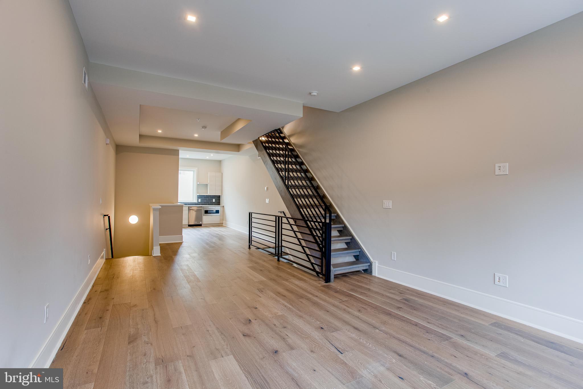 809 Fernon Street Philadelphia, PA 19148 - Photo 2 of 22 Gallery Image 2