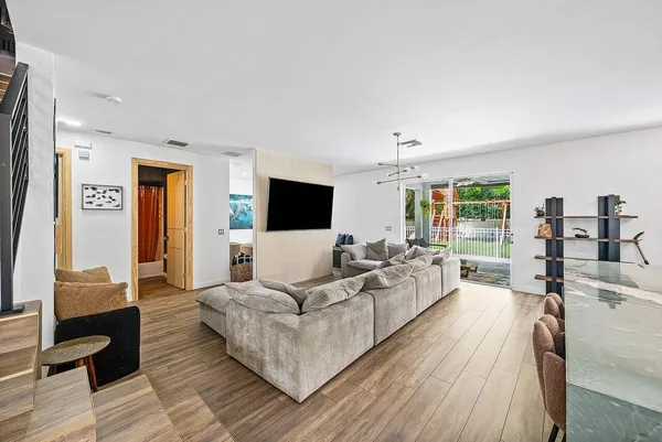 $1,399,000 | 10223 Boca Vista Drive, Boca Raton, FL 33498