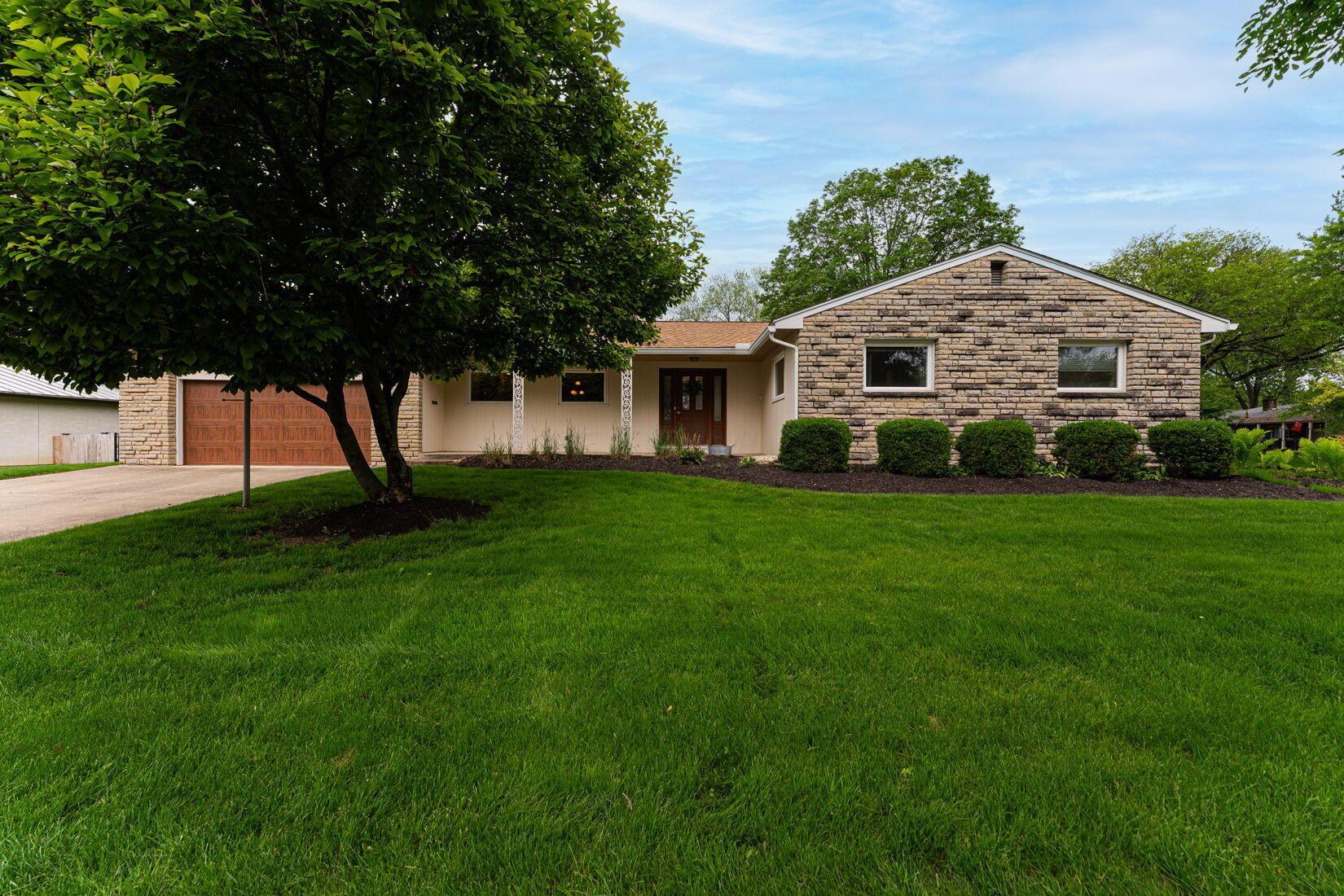 4015 Mountview Road Upper Arlington, OH 43220 - Photo 1 of 65 1-web-or-mls-Tracey Thayer - 4015 Mountv