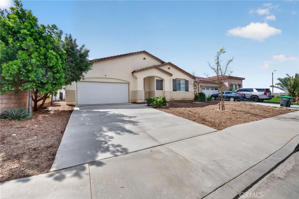 1562 McKimball Road Perris, CA 92570 - Photo 4 of 56