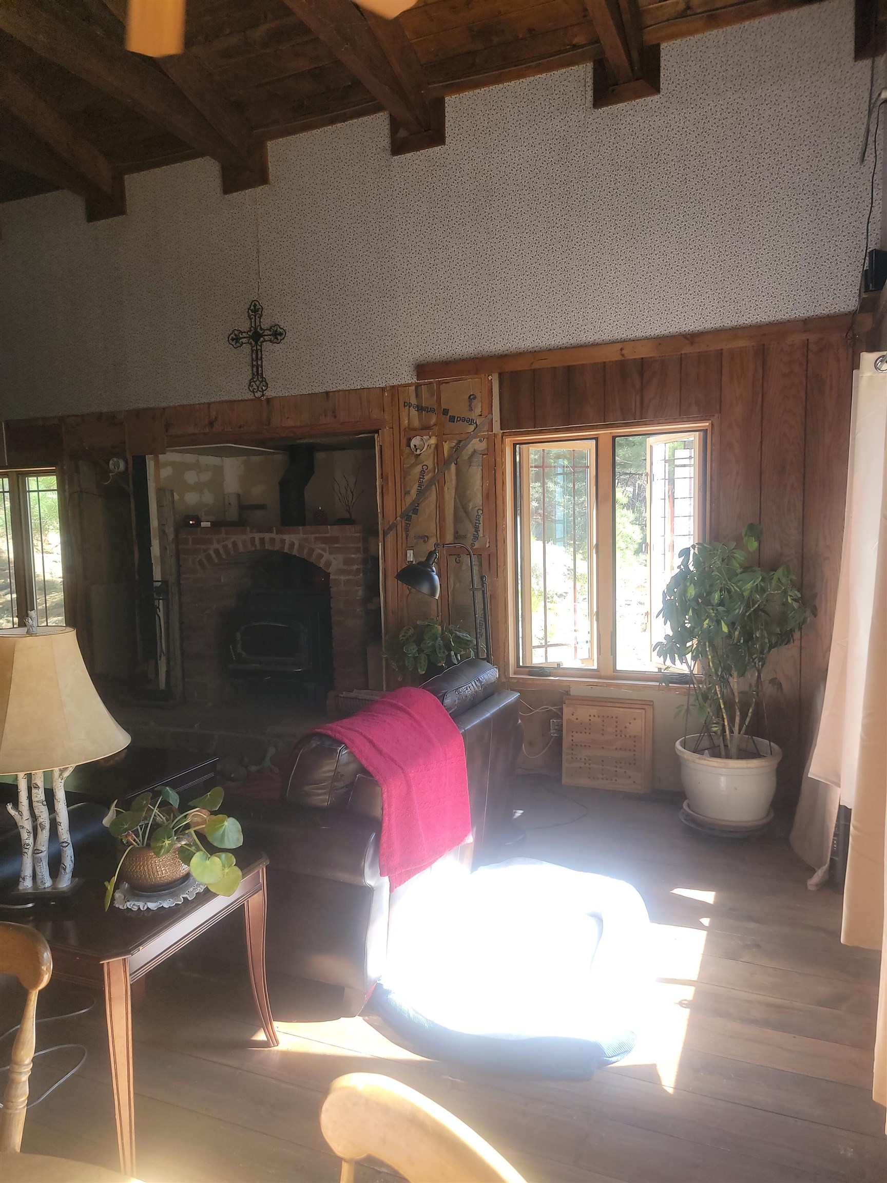 11702 Twin Lakes Road Bridgeport, CA 93517 - Photo 15 of 21 Vaulted wood-paneled ceiling with exposed beams