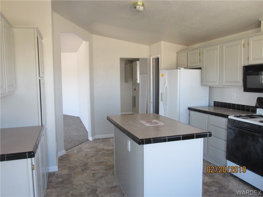 853 Estrella Road Golden Valley, AZ 86413 - Photo 9 of 23 Gallery Image 9