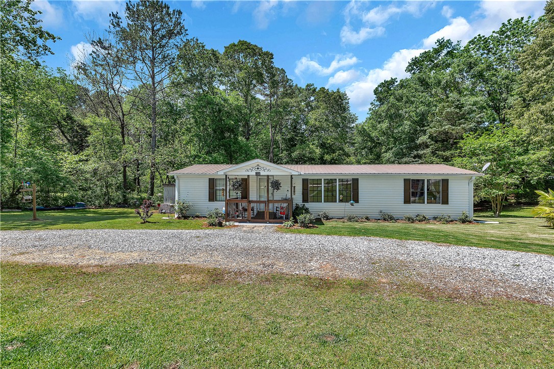 138 Tabor Road Westminster, SC 29693 - Photo 1 of 27 Gallery Image 1