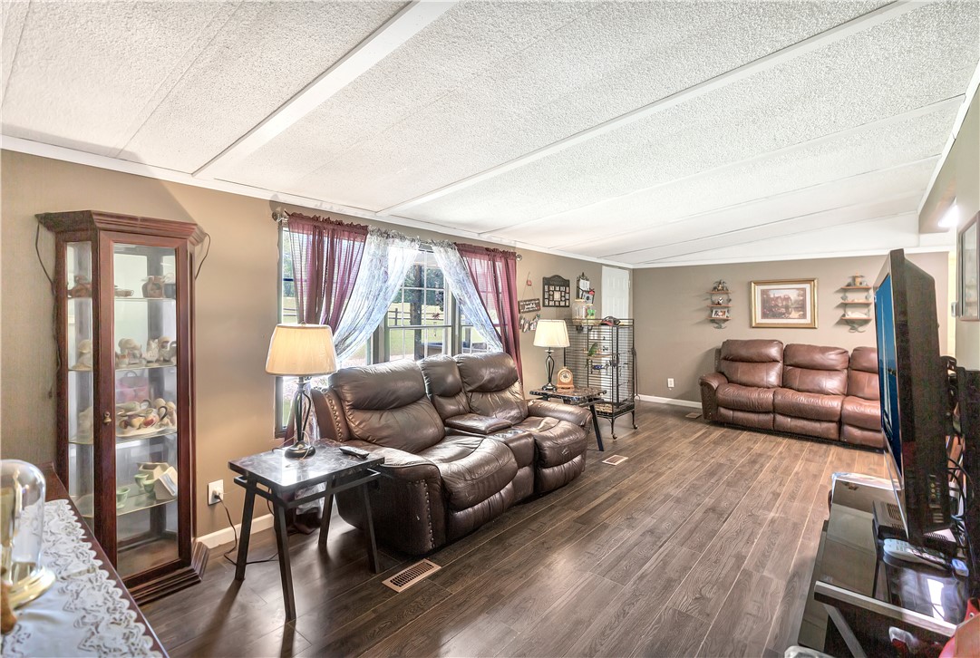 138 Tabor Road Westminster, SC 29693 - Photo 4 of 27 Gallery Image 4