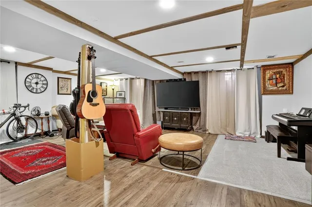 $340,000 | 6811 Northwest Pleasant View Drive, Kansas City, MO 64152