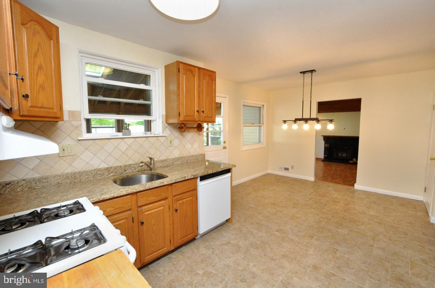 128 Haines Road Mount Laurel, NJ 08054 - Photo 5 of 35 That carries through to the eat-in kitchen