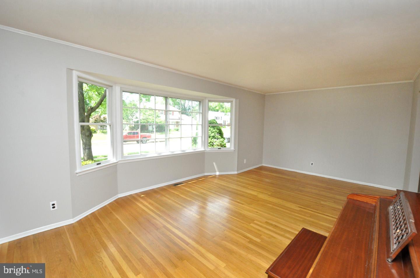 128 Haines Road Mount Laurel, NJ 08054 - Photo 10 of 35 Bay window floods the area with natural light