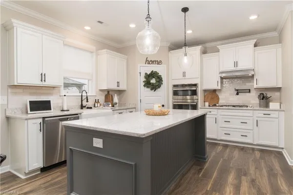 $517,900 | 6284 Finch Meadow, Clemmons, NC 27012