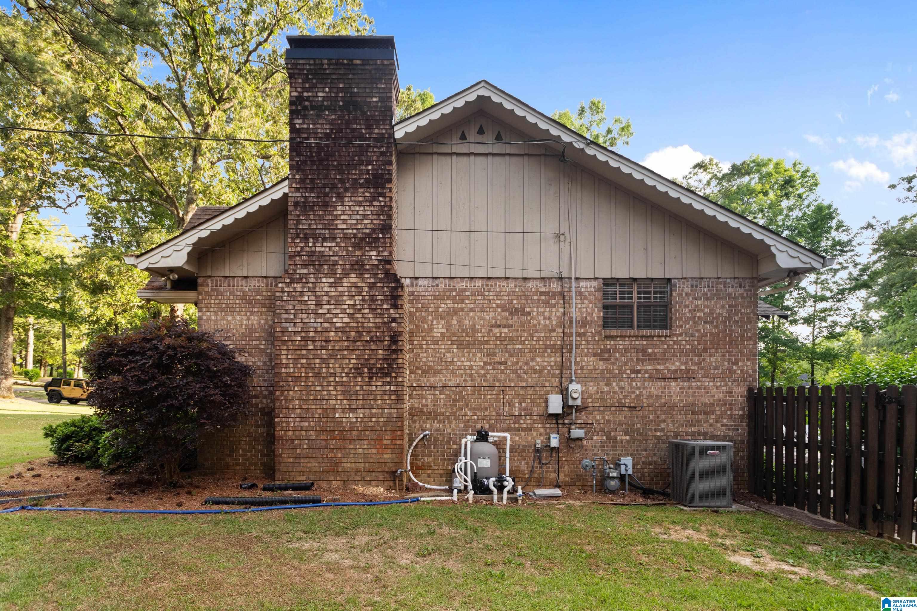 120 Dee Hendrix Road Bessemer, AL 35023 - Photo 5 of 35