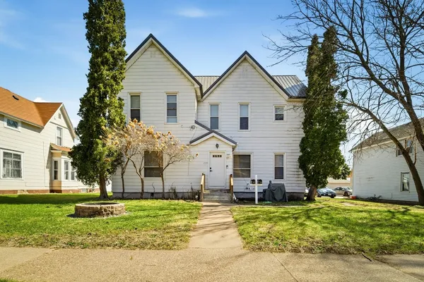 $270,000 | 1715 Babcock Street, Unit 1 & #1/2, Eau Claire, WI 54703