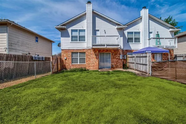 $1,500 | 913 North Brents Avenue, Sherman, TX 75090