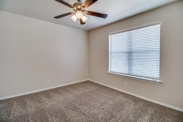 $1,500 | 913 North Brents Avenue, Sherman, TX 75090