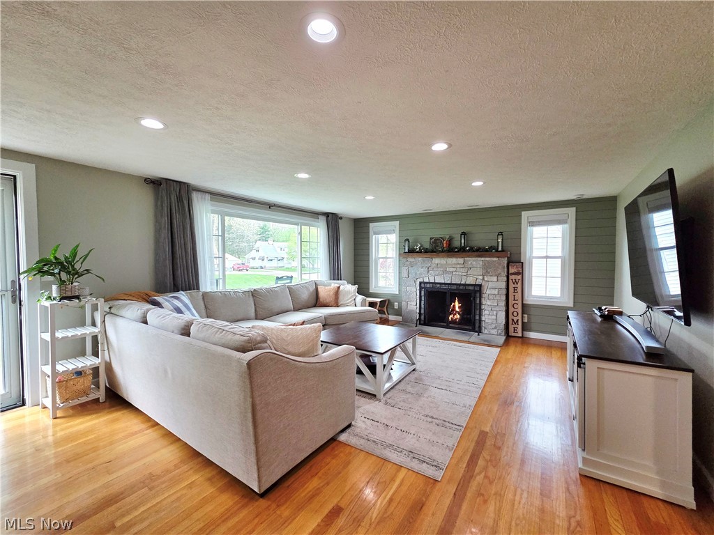 5869 Oberlin Road Amherst, OH 44001 - Photo 22 of 49