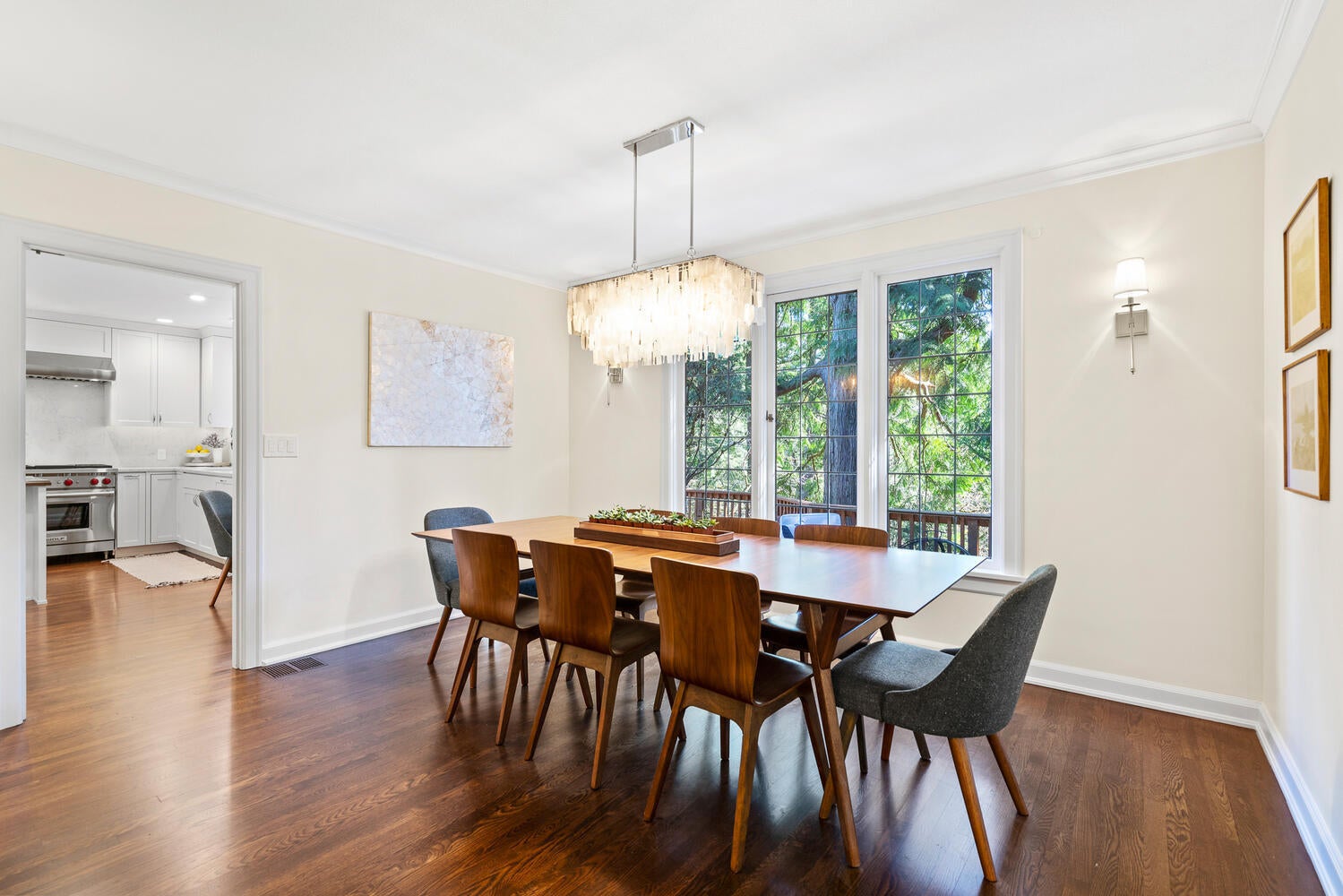 1880 Southwest Edgewood Road Portland, OR 97201 - Photo 7 of 31 07