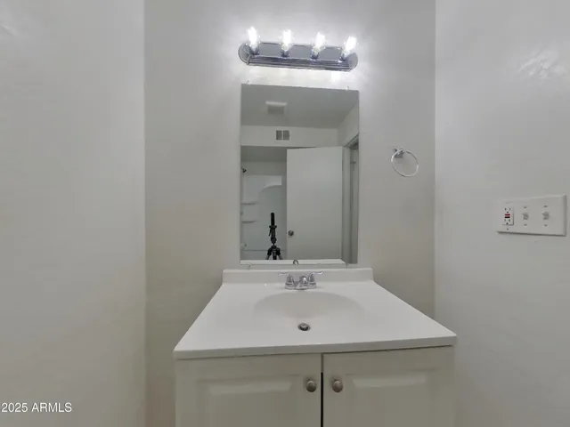 $1,769 | 7100 West Cheryl Drive, Peoria, AZ 85345