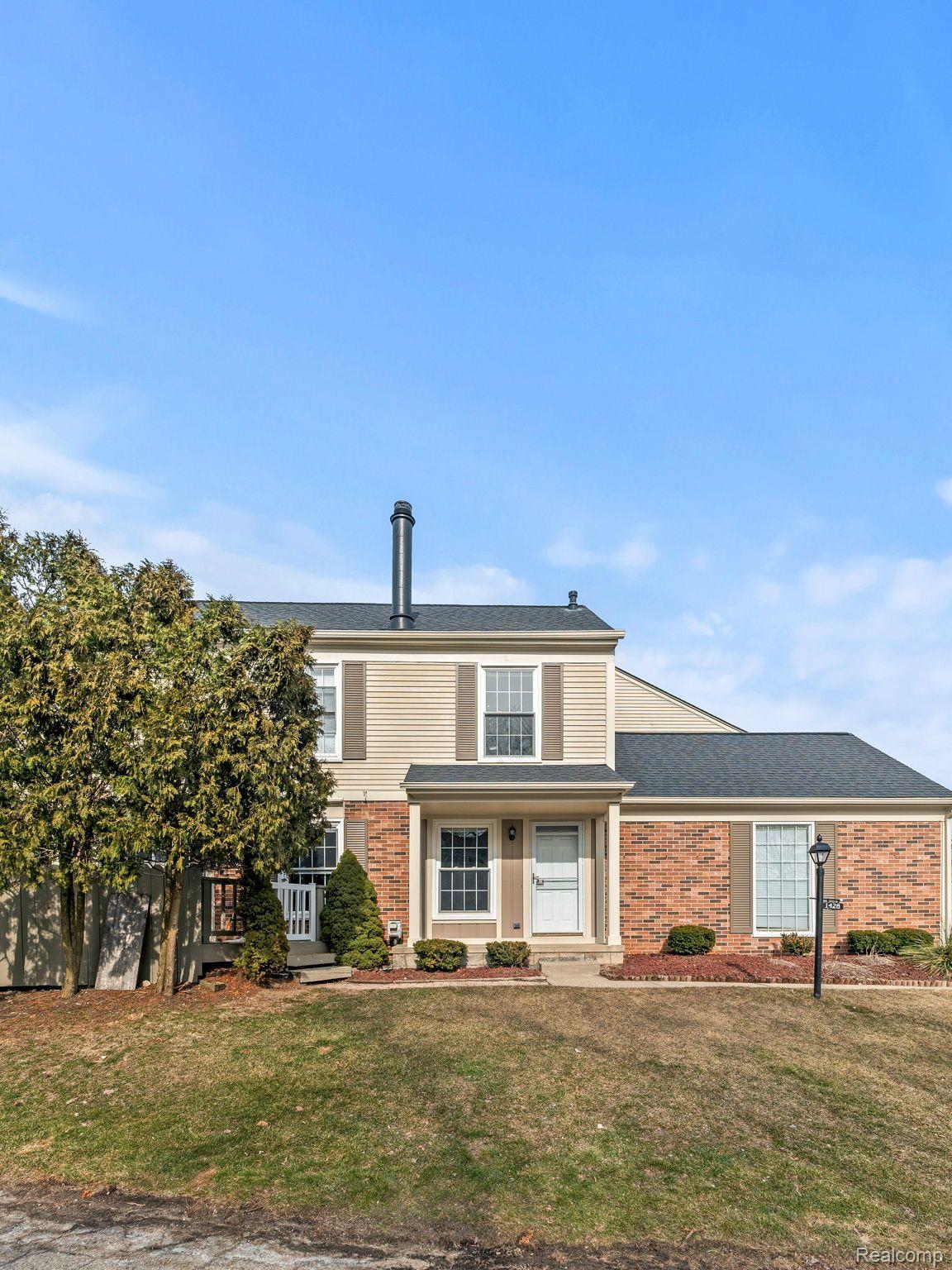 1428 Crescent Lane Rochester, MI 48306 - Photo 2 of 30