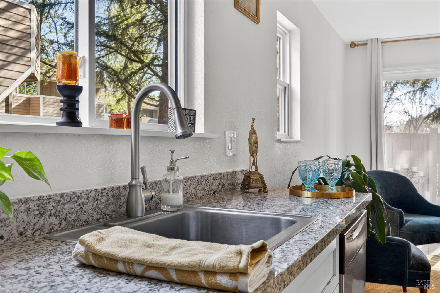 2141 West Steele Lane Santa Rosa, CA 95403 - Photo 15 of 31