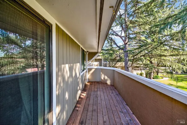 $299,000 | 2141 West Steele Lane, Santa Rosa, CA 95403