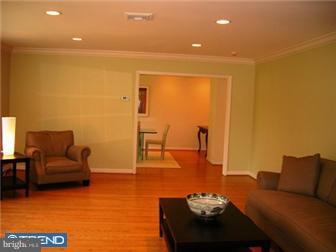 327 Saybrook Road Villanova, PA 19085 - Photo 3 of 12