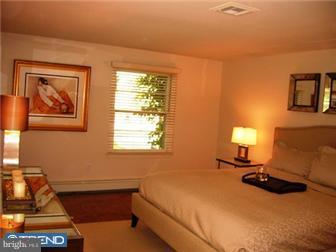 327 Saybrook Road Villanova, PA 19085 - Photo 10 of 12