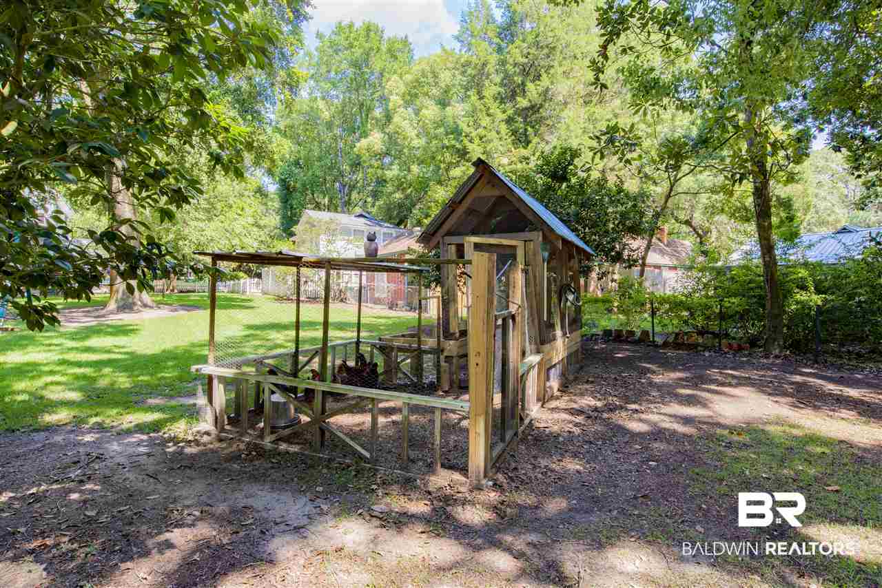 57 North Bayview Street Fairhope, AL 36532 - Photo 6 of 49