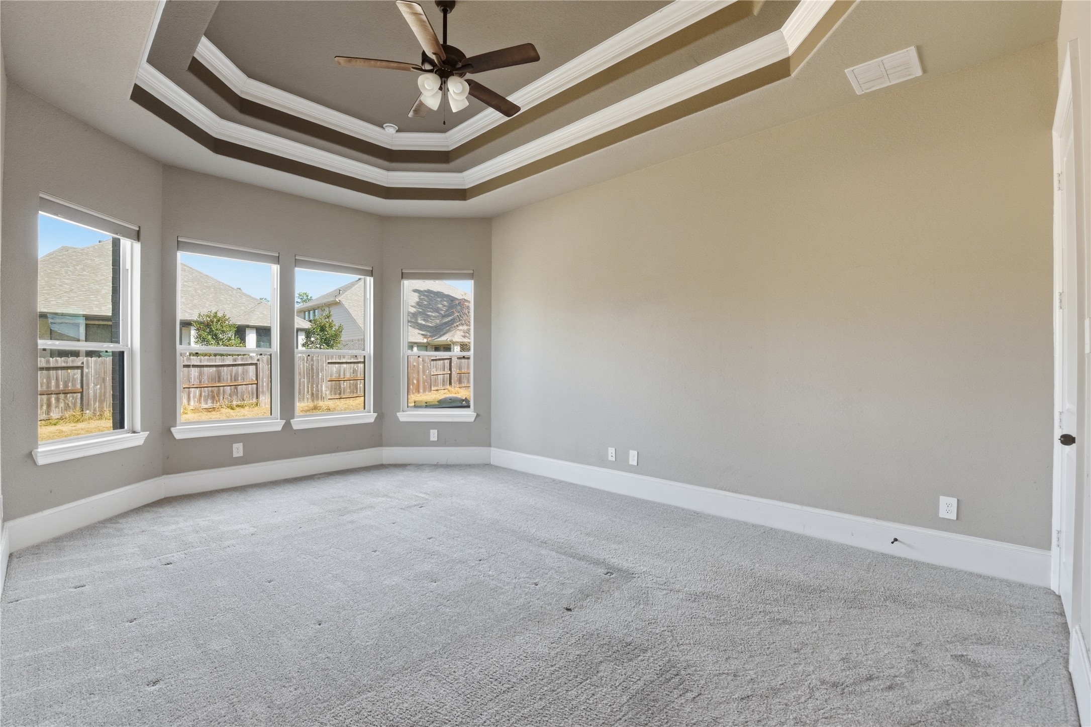 17501 Spice Merlot Lane Conroe, TX 77302 - Photo 25 of 50 a view of an empty room with a window