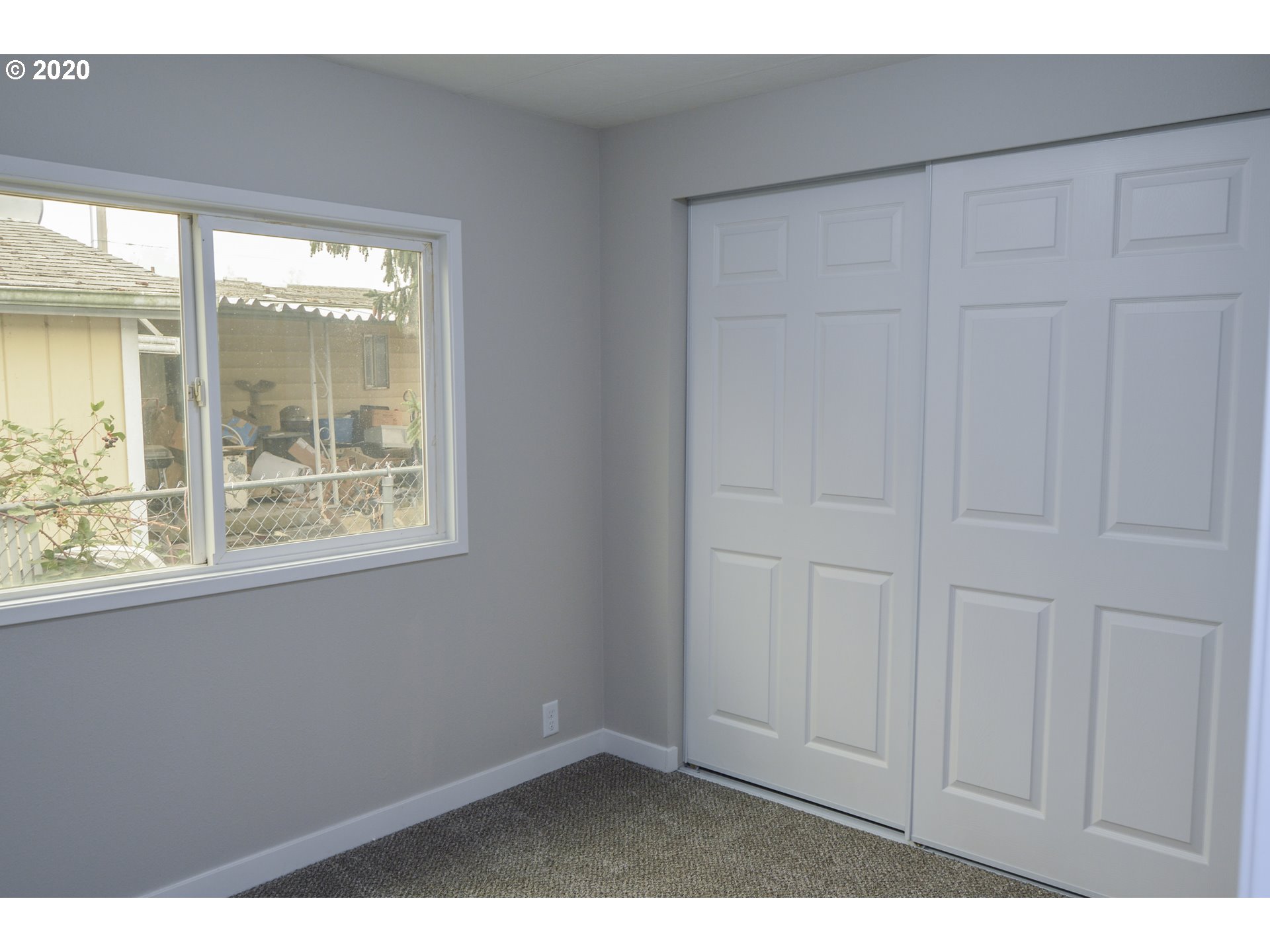 5228 Daisy Street Springfield, OR 97478 - Photo 12 of 32