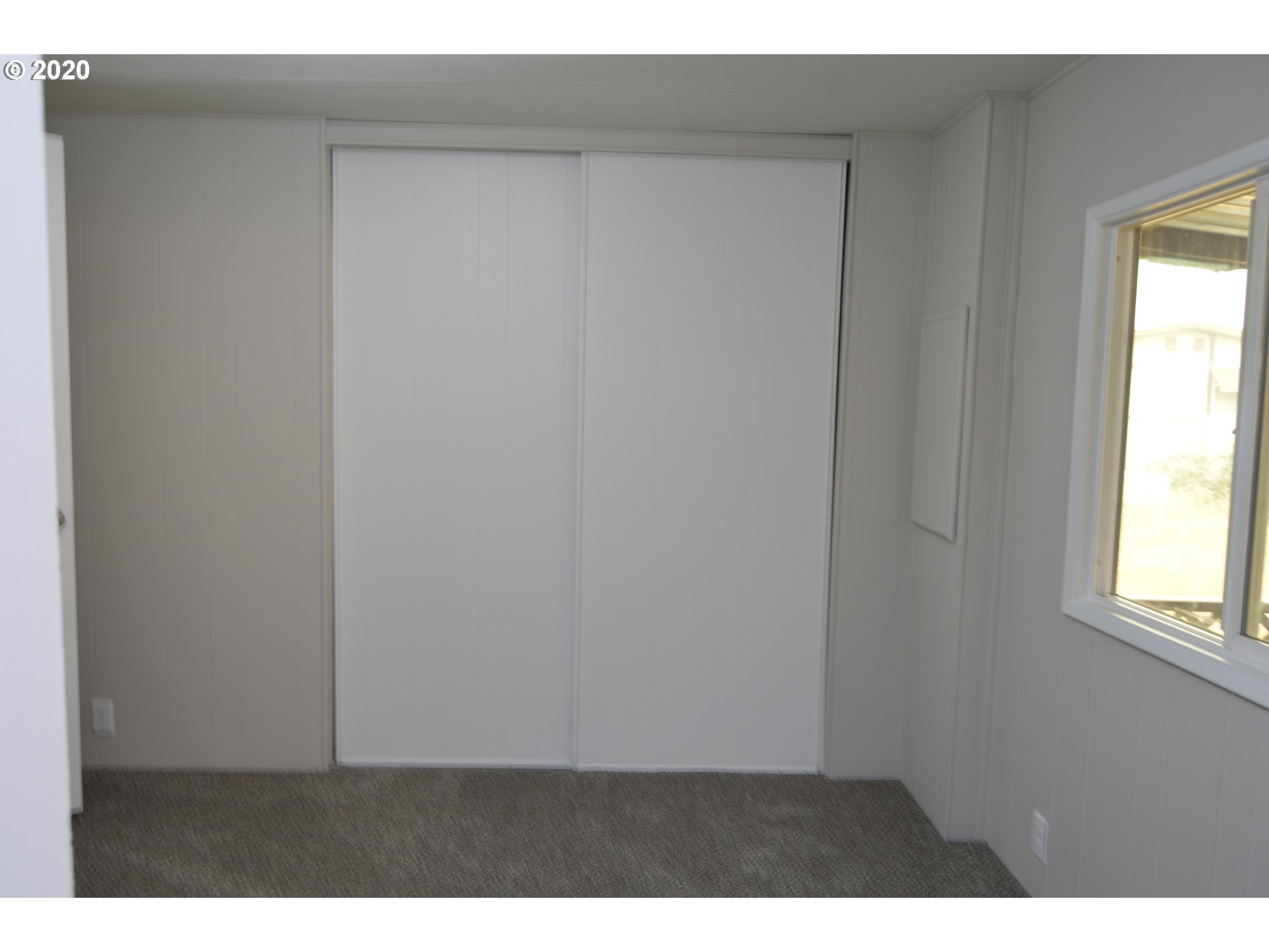 5228 Daisy Street Springfield, OR 97478 - Photo 14 of 32