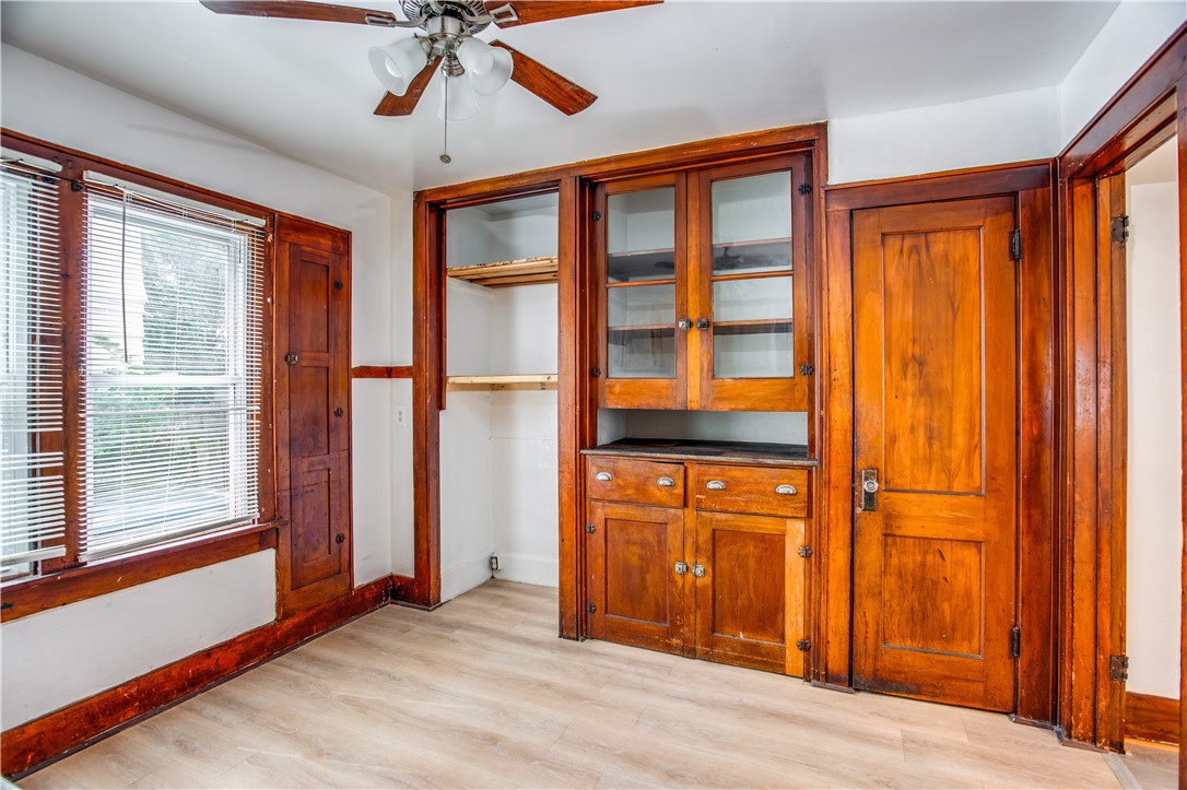 17 Renwood Street Rochester, NY 14621 - Photo 6 of 28 Gallery Image 6