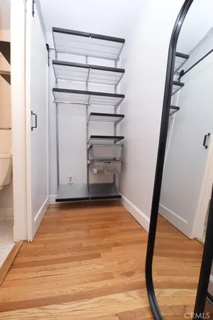 $2,400 | 315 West 3rd Street, Long Beach, CA 90802