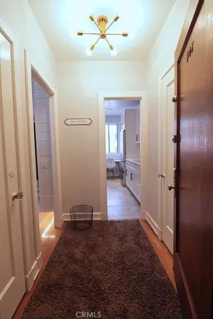 $2,400 | 315 West 3rd Street, Long Beach, CA 90802