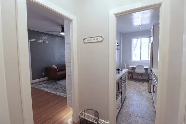 $2,400 | 315 West 3rd Street, Long Beach, CA 90802