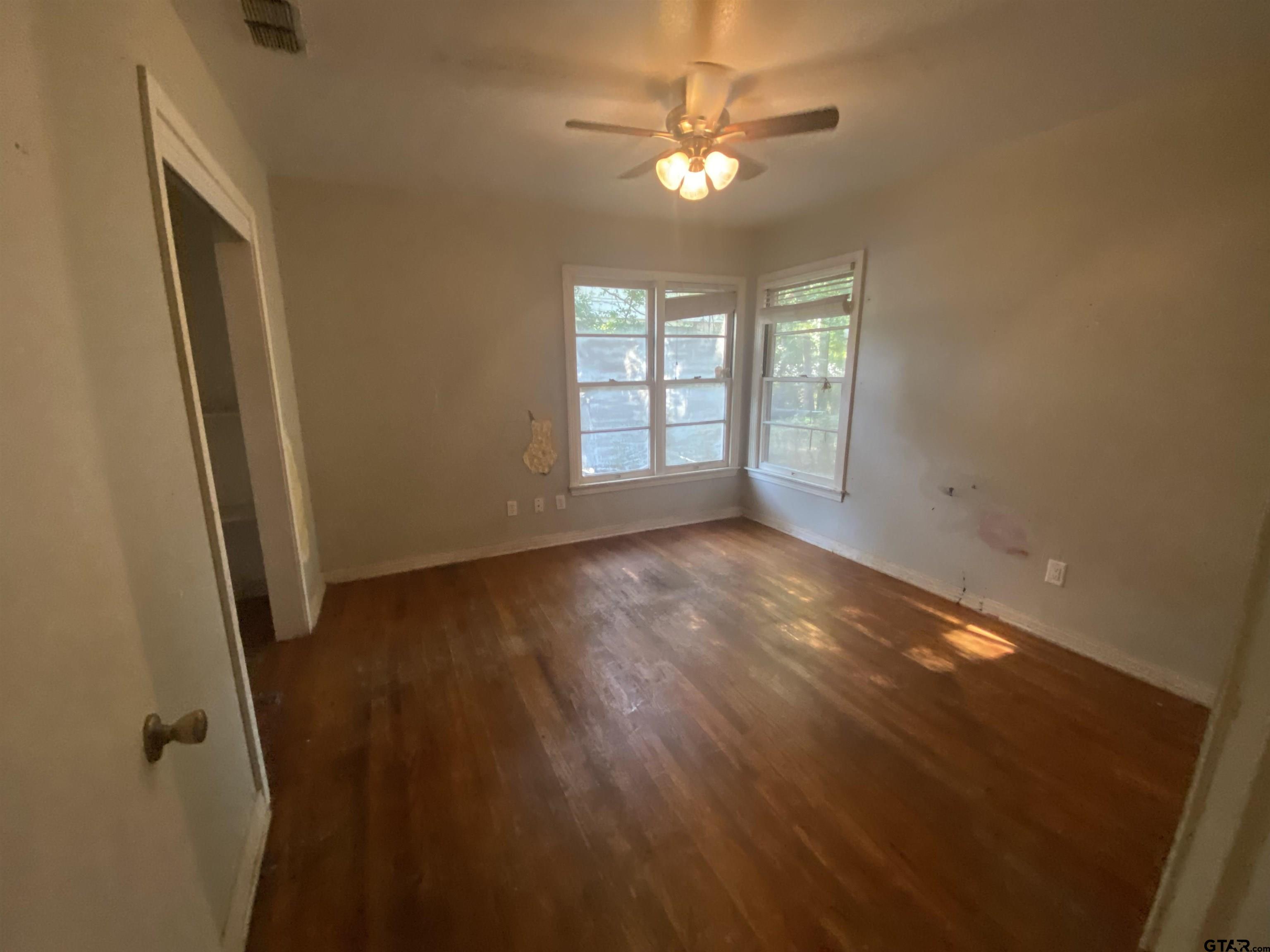 1408 Mahlow Drive Longview, TX 75601 - Photo 7 of 14