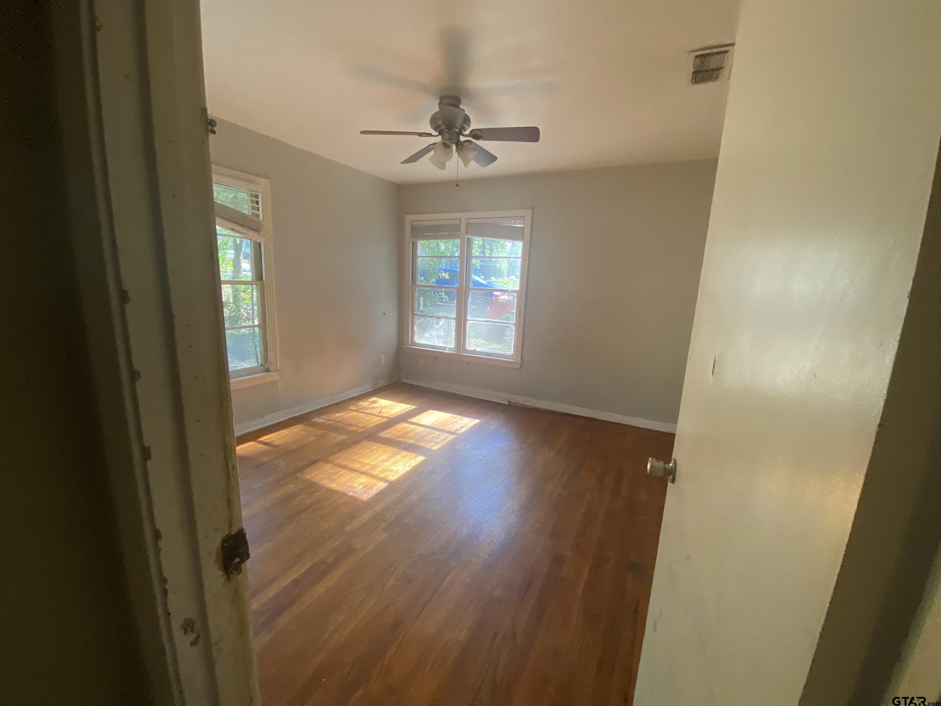 1408 Mahlow Drive Longview, TX 75601 - Photo 9 of 14