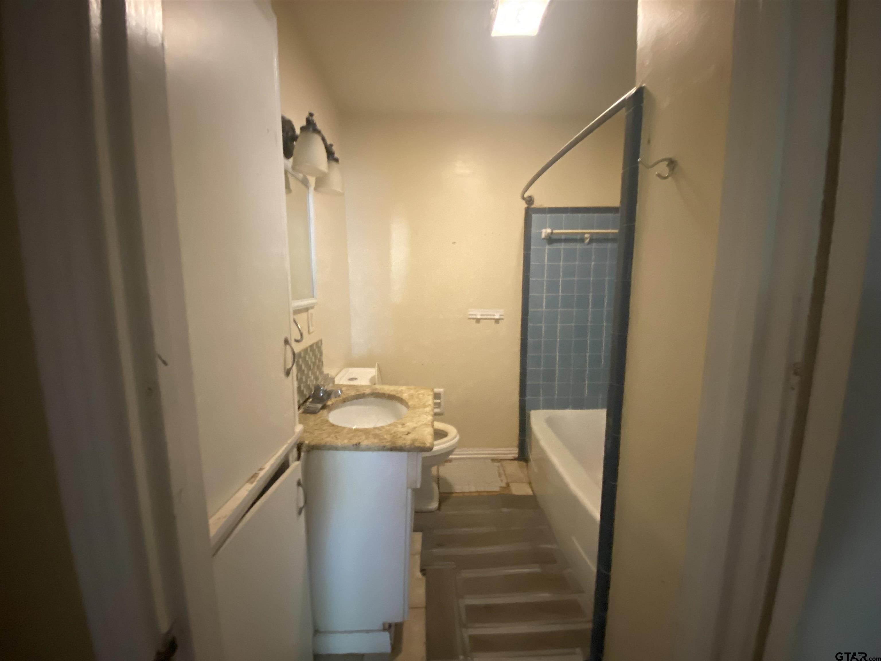 1408 Mahlow Drive Longview, TX 75601 - Photo 10 of 14