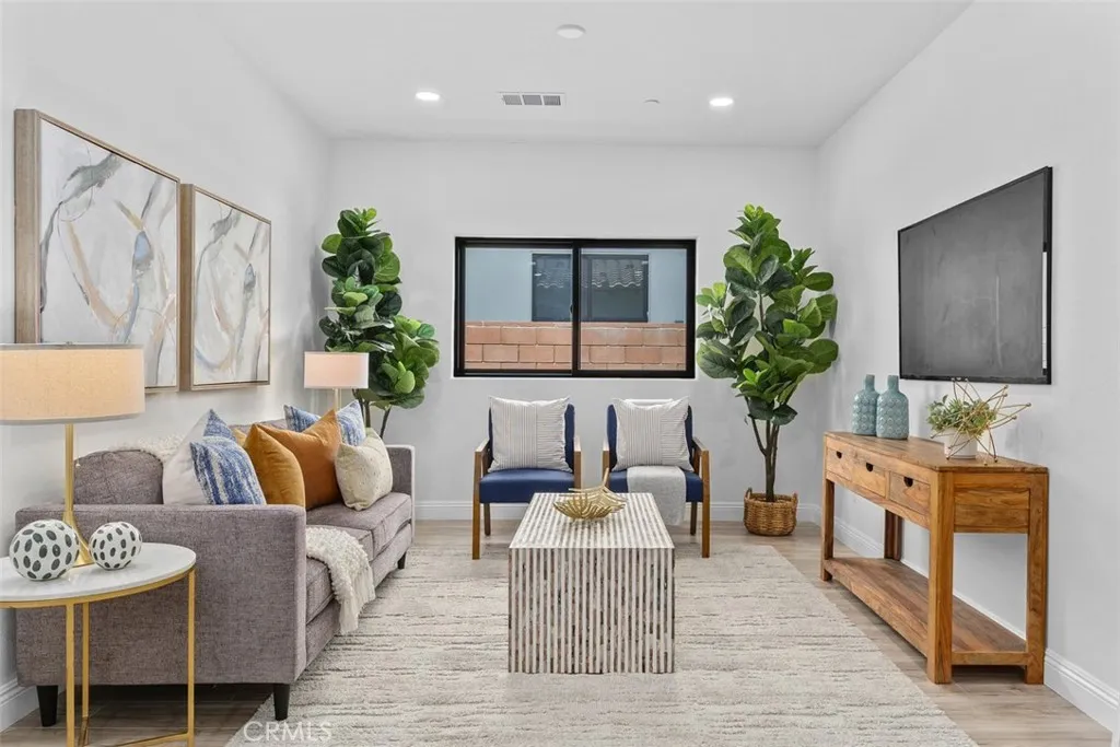 4465 Gilchrist Drive, Unit 2 Riverside, CA 92505 - Photo 6 of 28