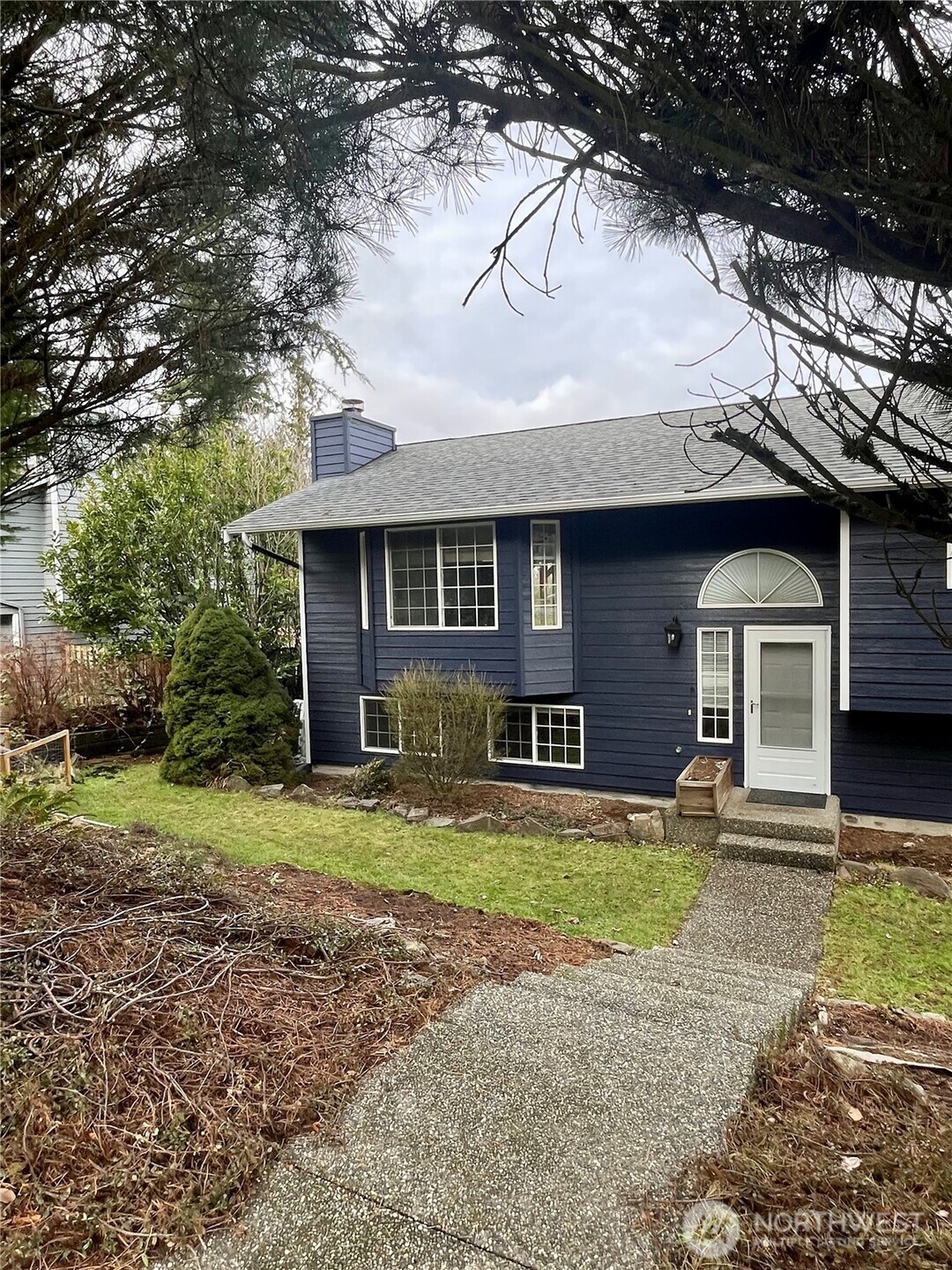 3809 East McLeod Road Bellingham, WA 98226 - Photo 2 of 29
