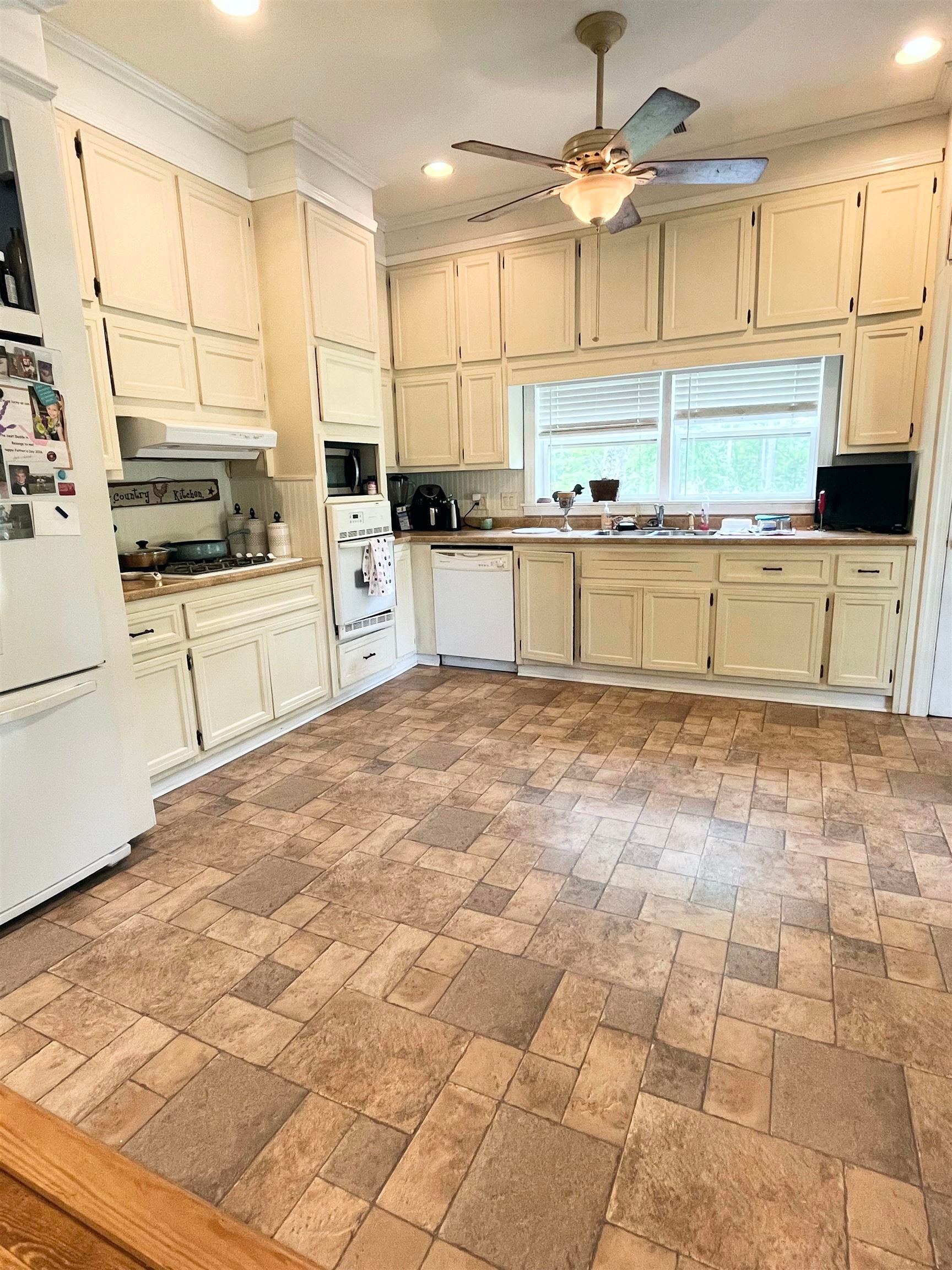 1072 School House Road Lapine, AL 36046 - Photo 4 of 29 Gallery Image 4