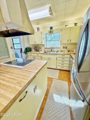 $285,900 | 8004 Church Street, Sneads, FL 32460