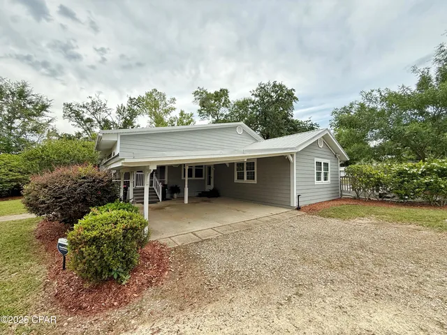 $285,900 | 8004 Church Street, Sneads, FL 32460