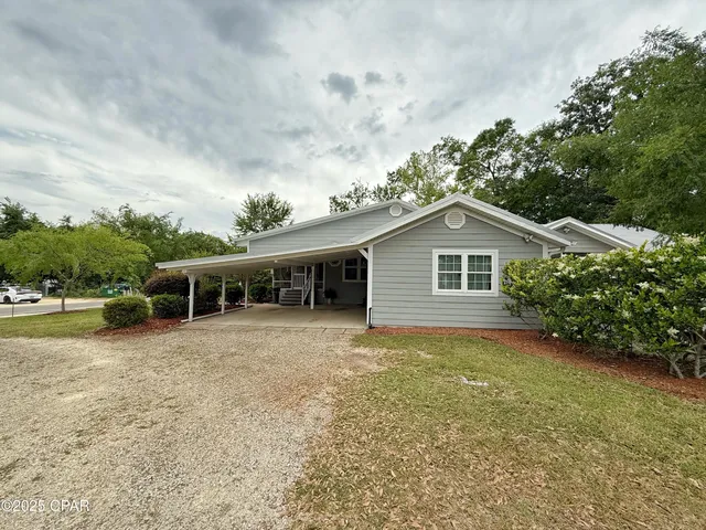 $285,900 | 8004 Church Street, Sneads, FL 32460